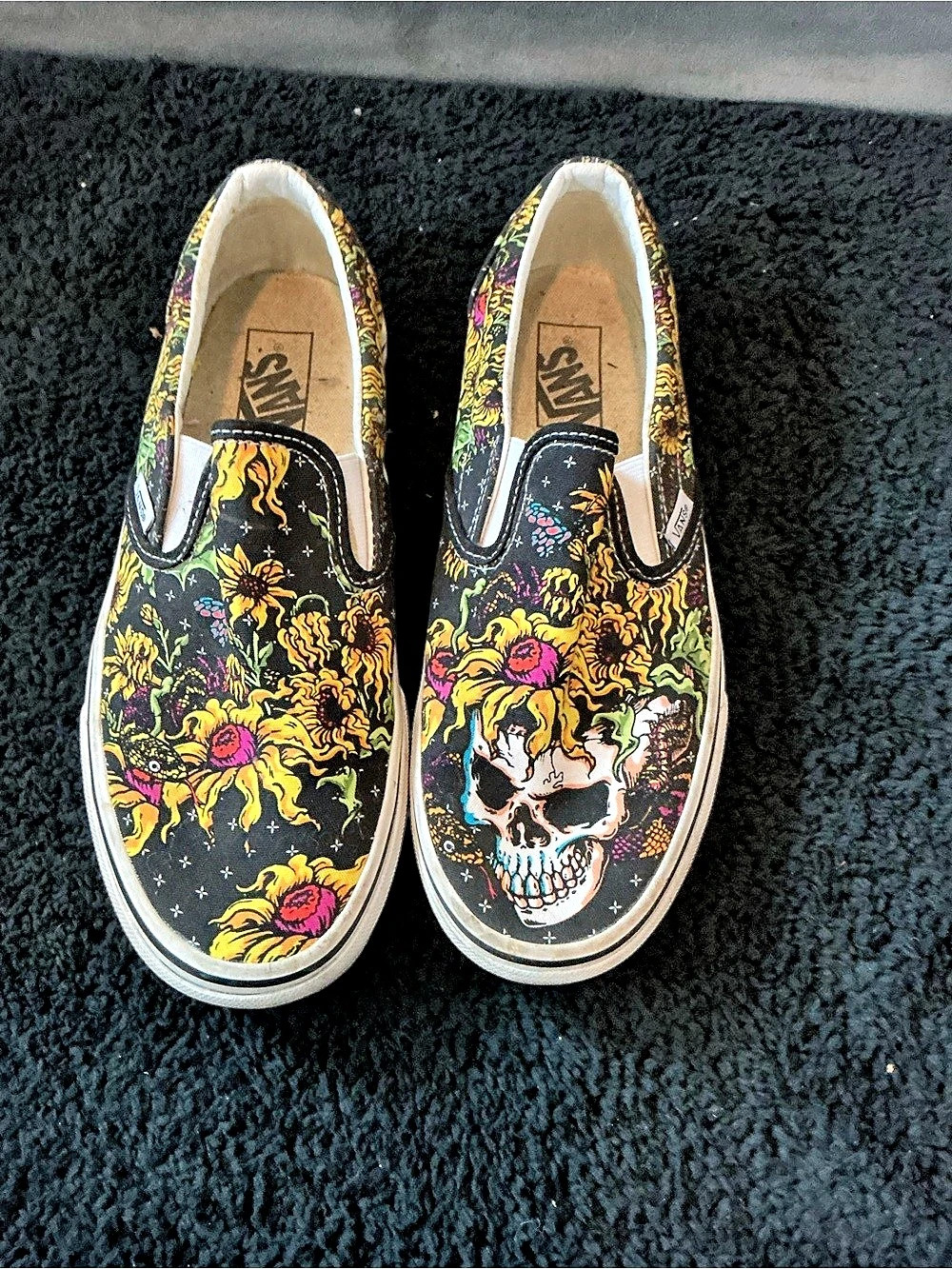 Vans Classic Slip-On Beauty Skull Sneakers Black & Yellow